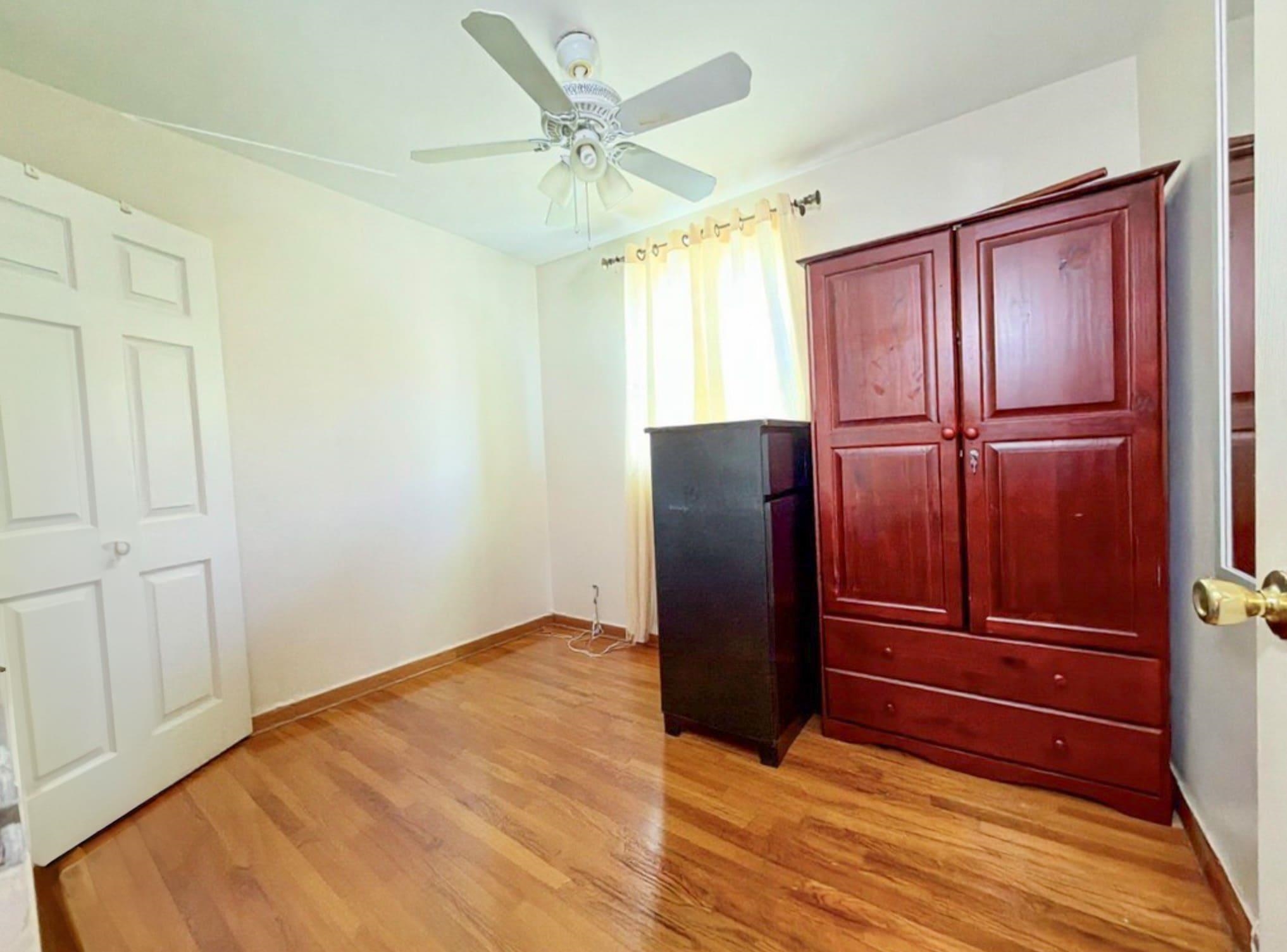 564 GARFIELD AVE