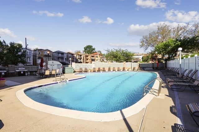 7100 BLVD EAST Unit: 6M