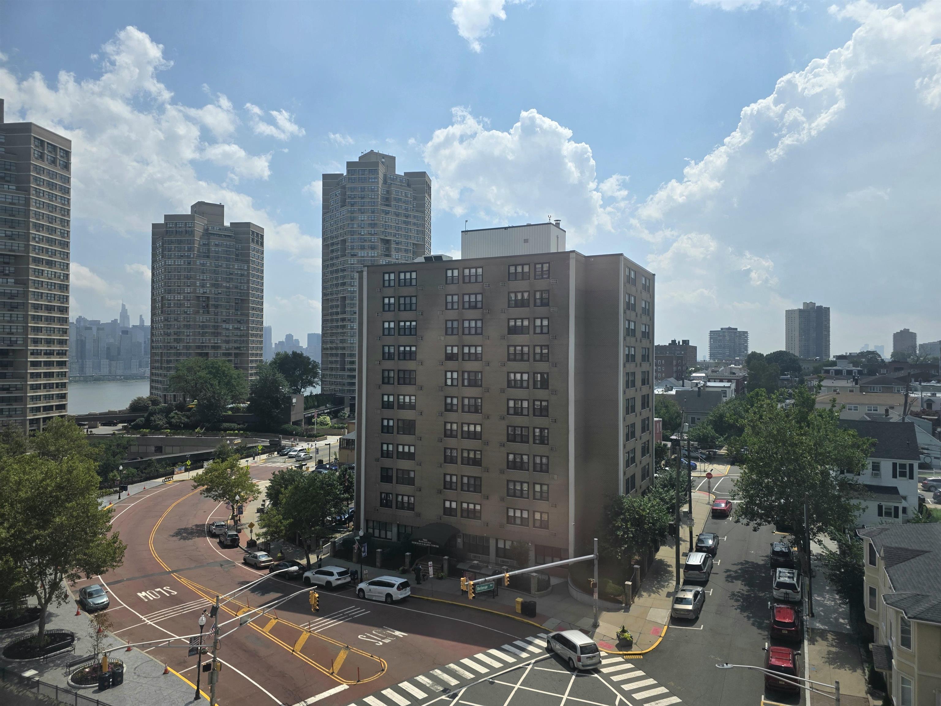 7100 BLVD EAST Unit: 6M