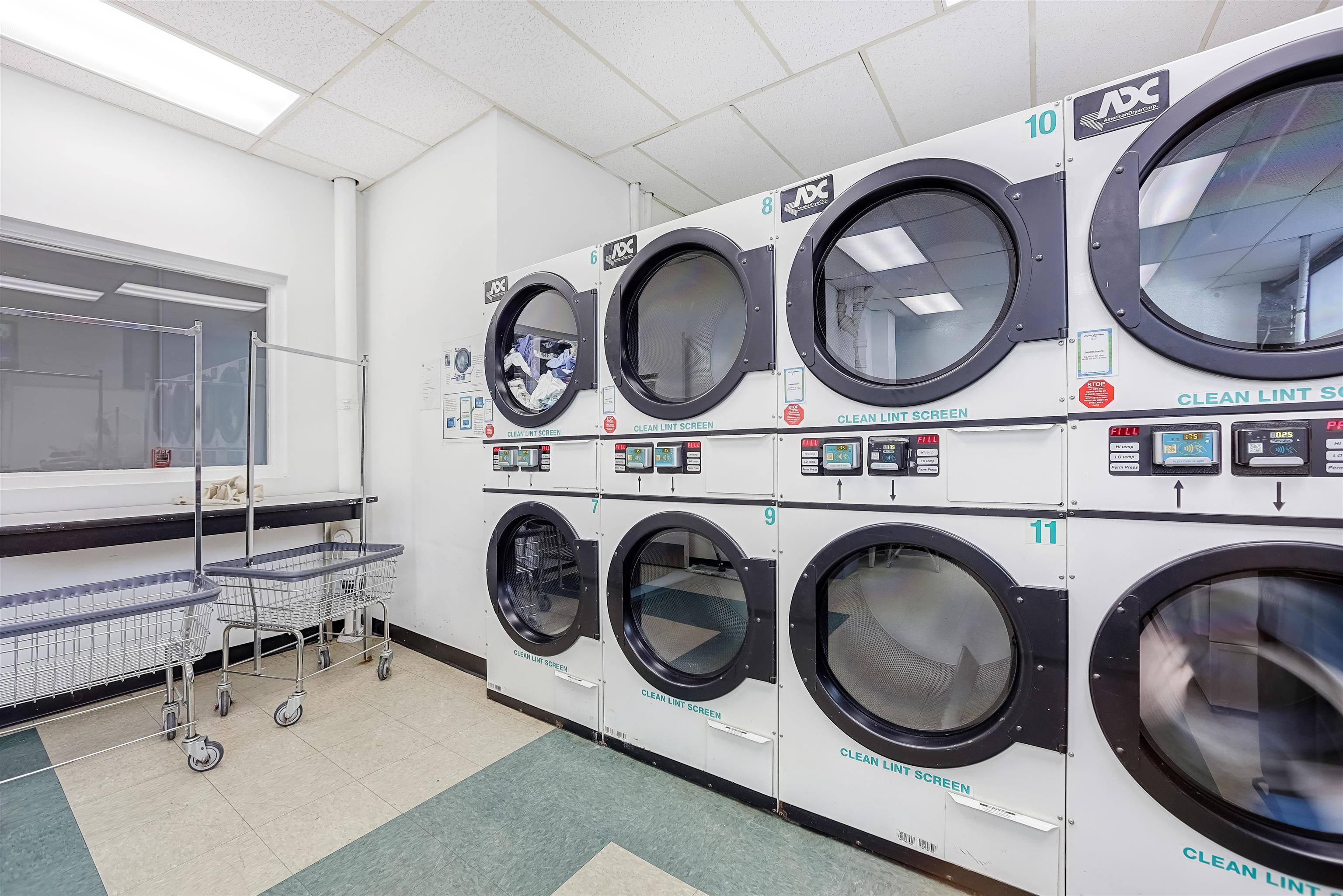 135 MONTGOMERY ST Unit: 4G