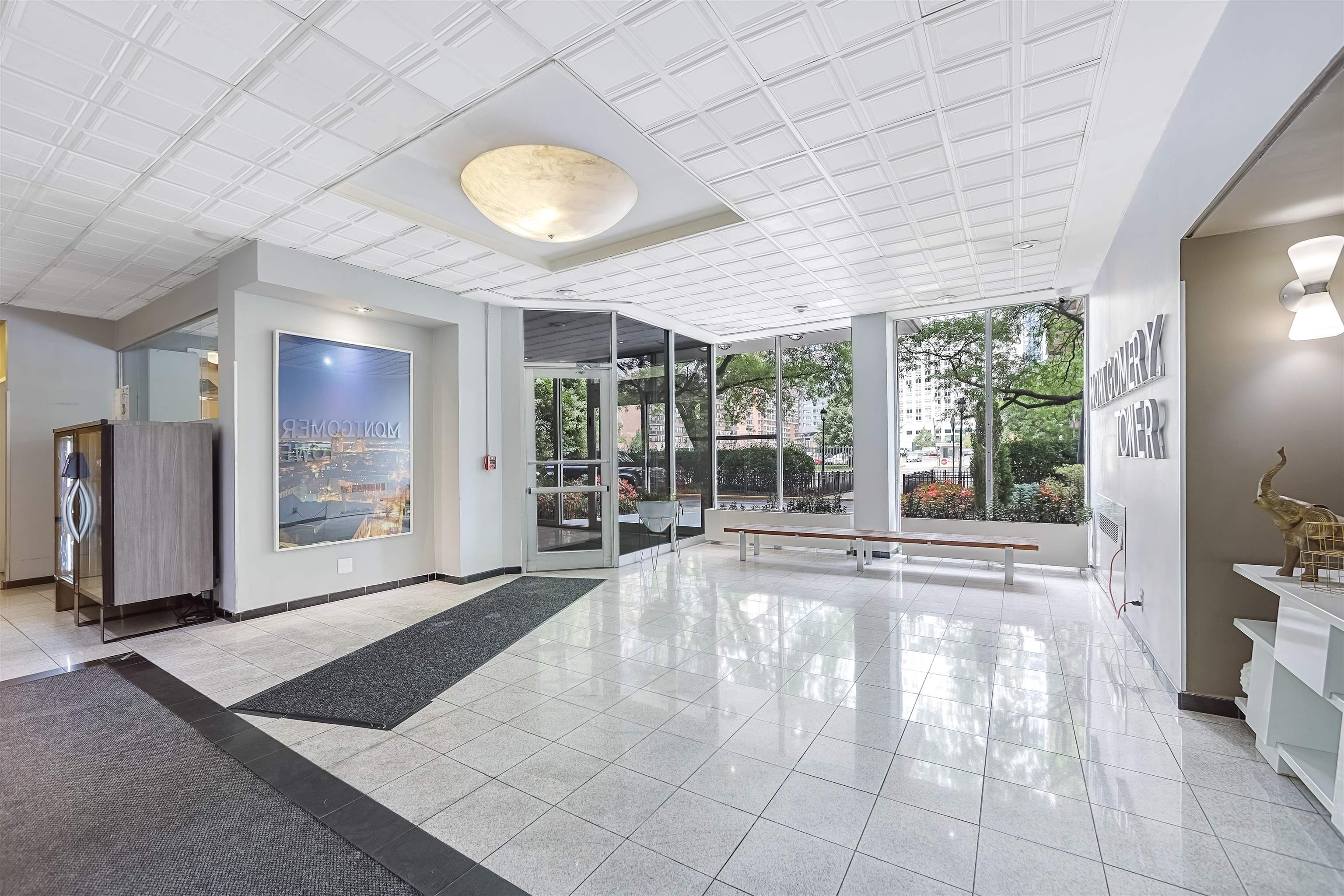135 MONTGOMERY ST Unit: 4G