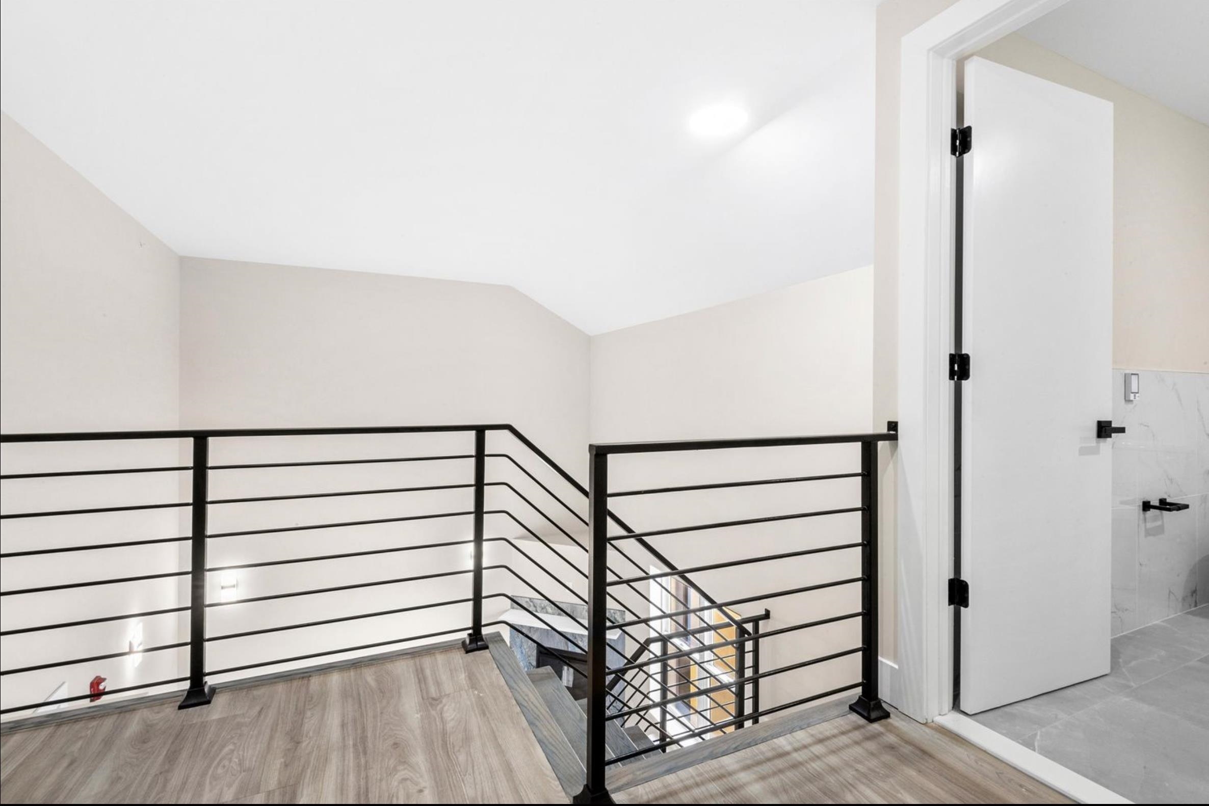 212 70TH ST Unit: 405