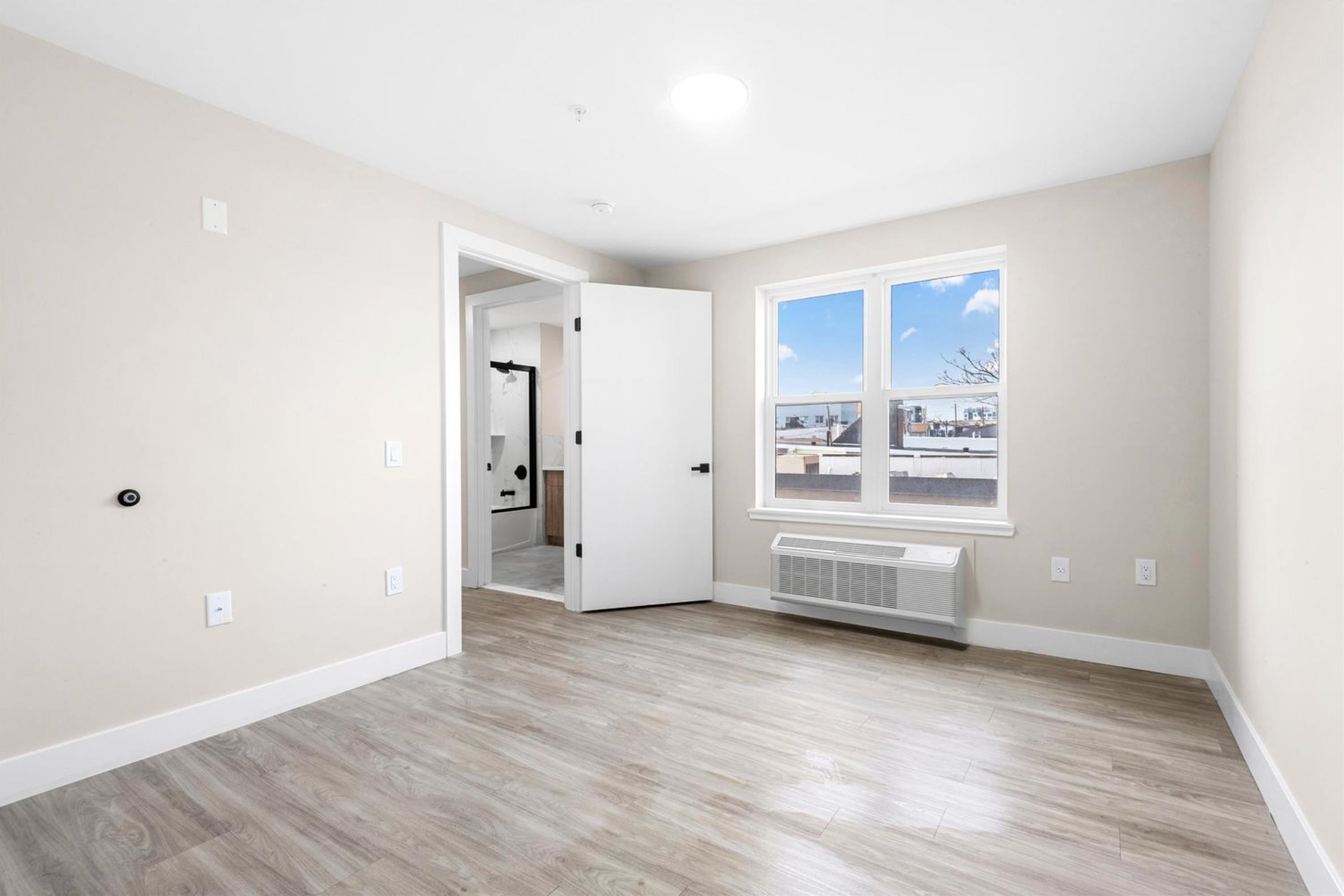 212 70TH ST Unit: 405
