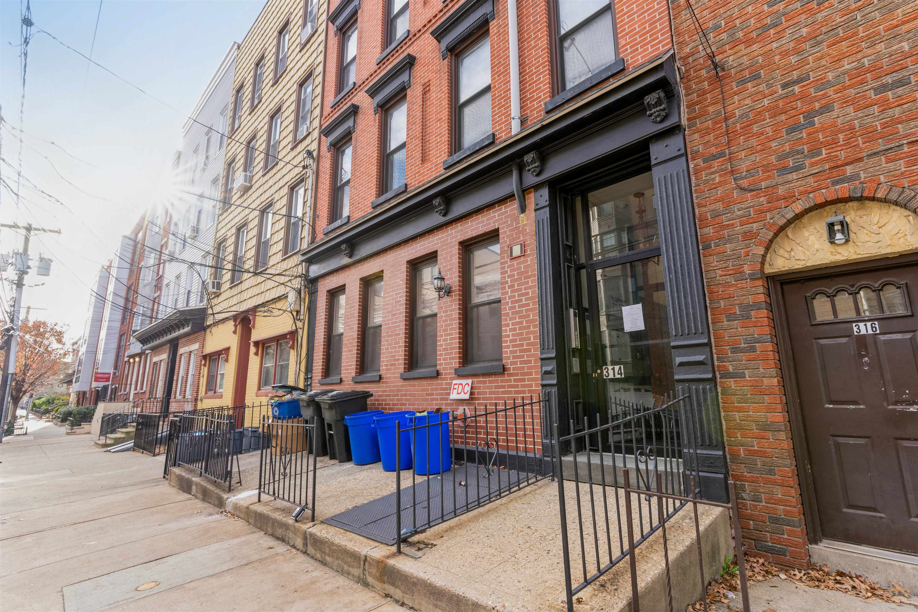 314 MONROE ST Unit: 3