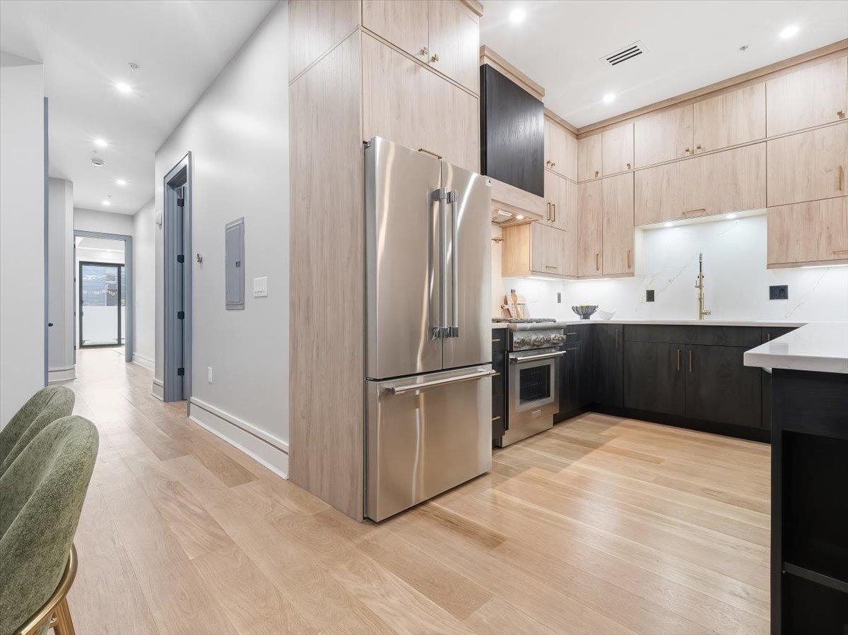 134 HANCOCK AVE Unit: 101