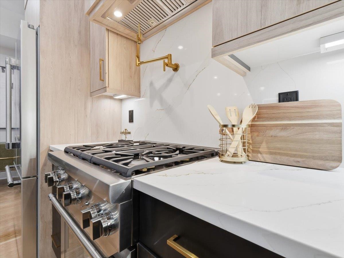 134 HANCOCK AVE Unit: 101