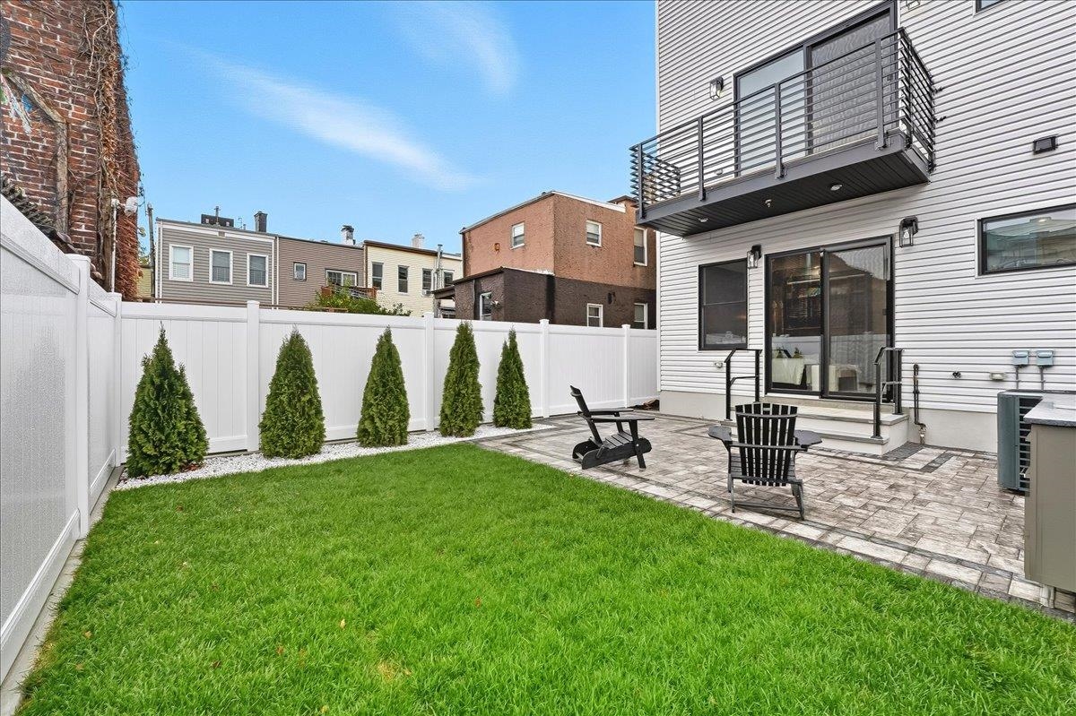 134 HANCOCK AVE Unit: 101