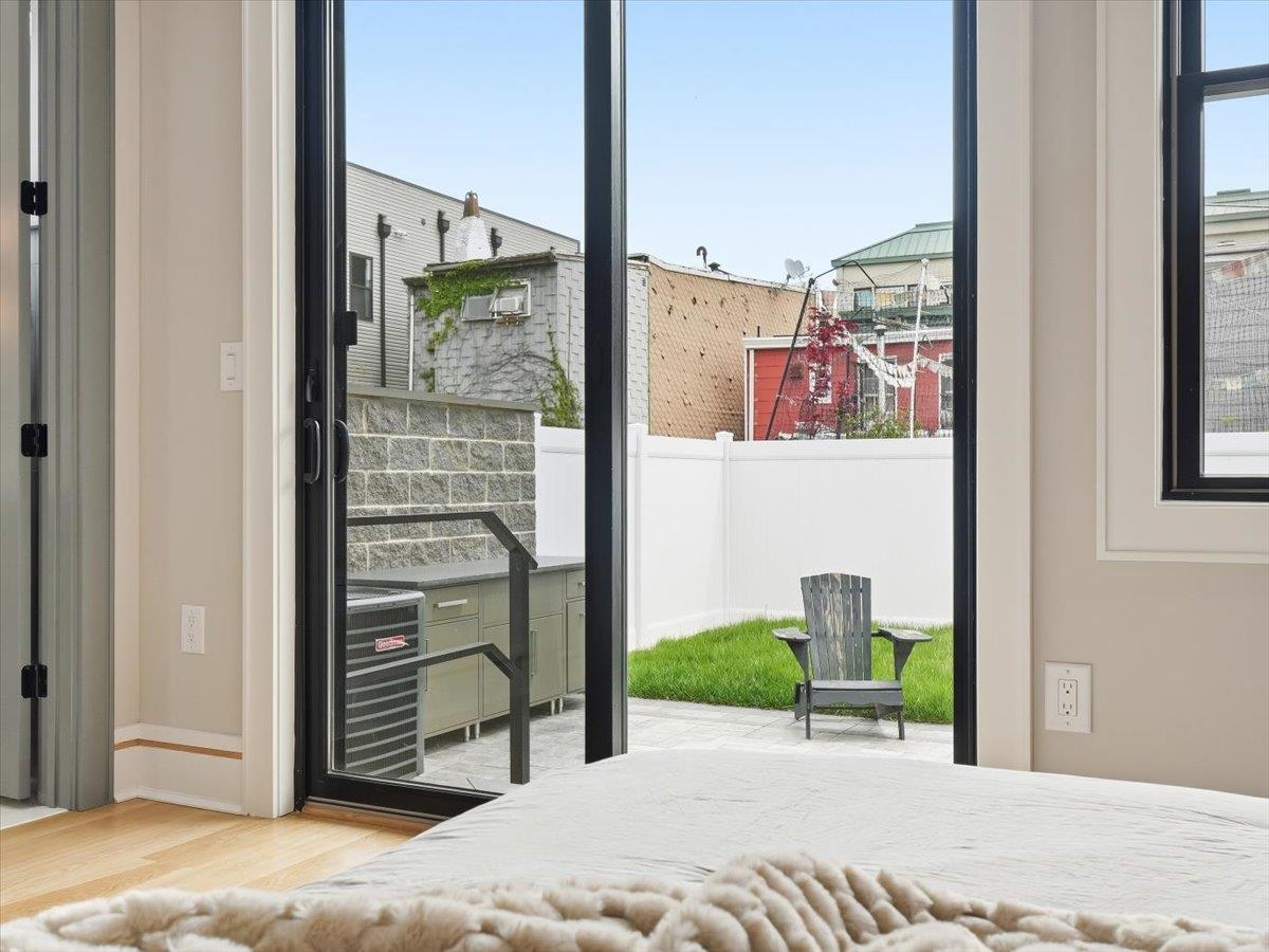 134 HANCOCK AVE Unit: 101