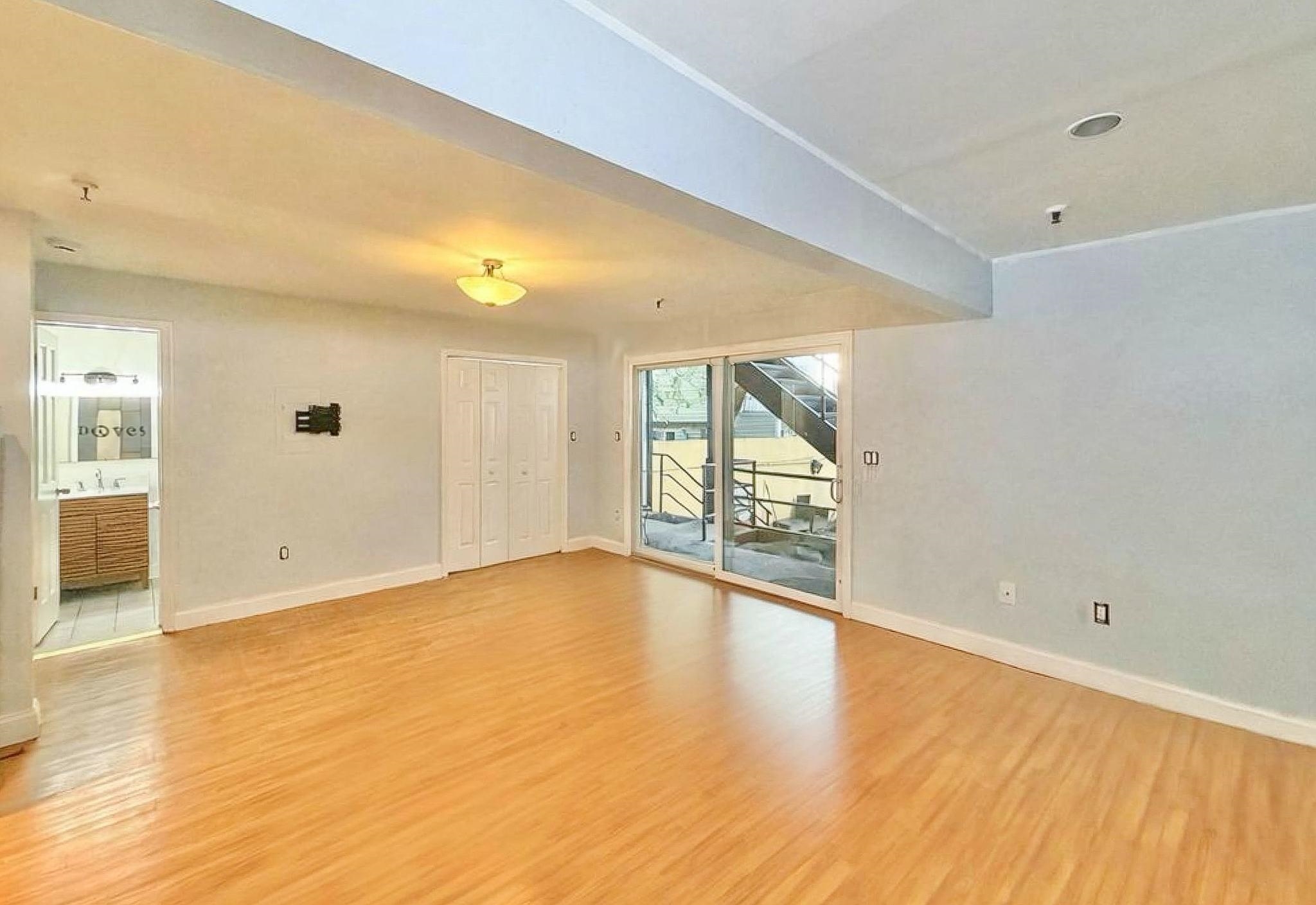 130 MADISON ST Unit: 1B