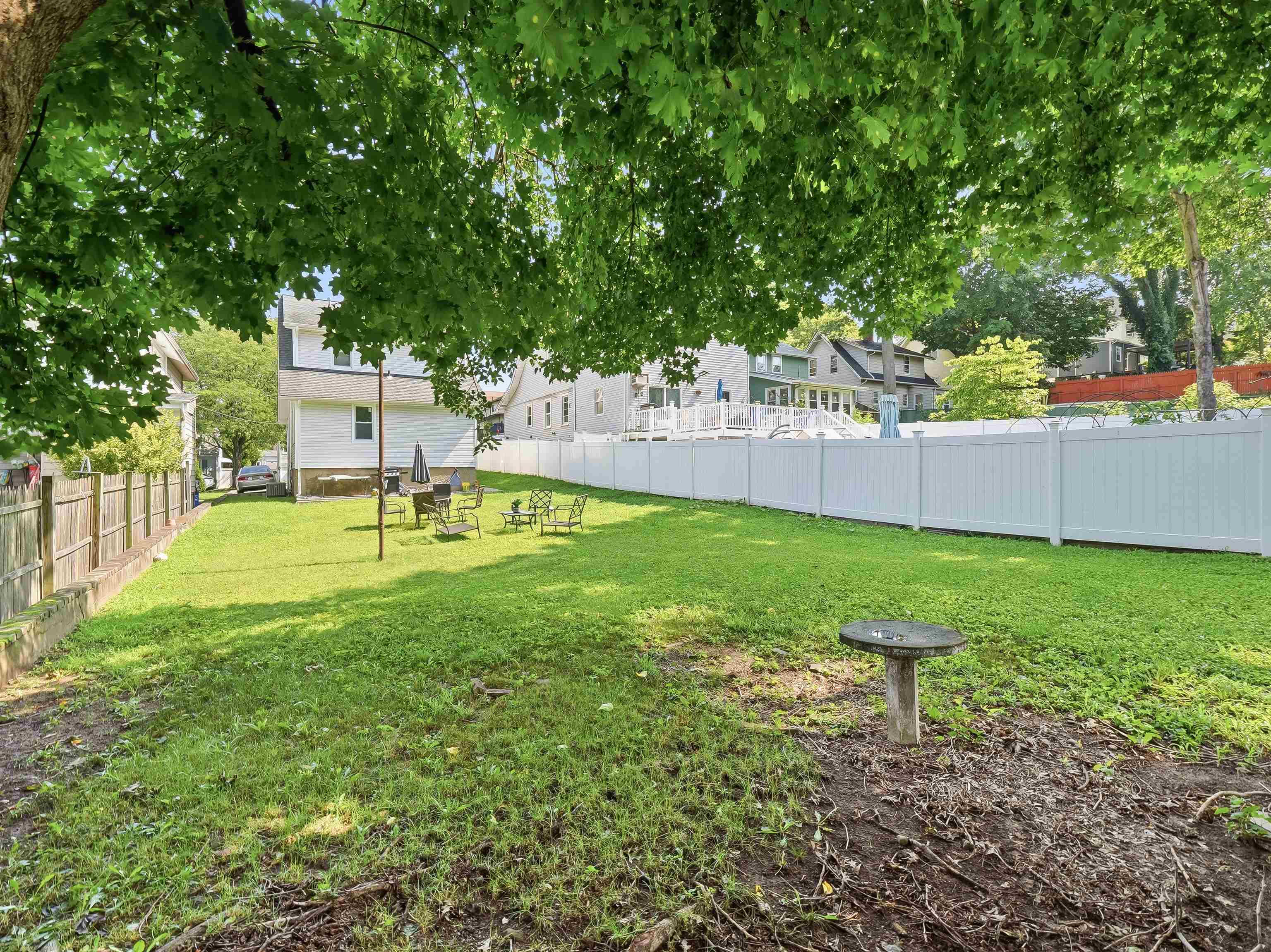 26 LINWOOD AVE