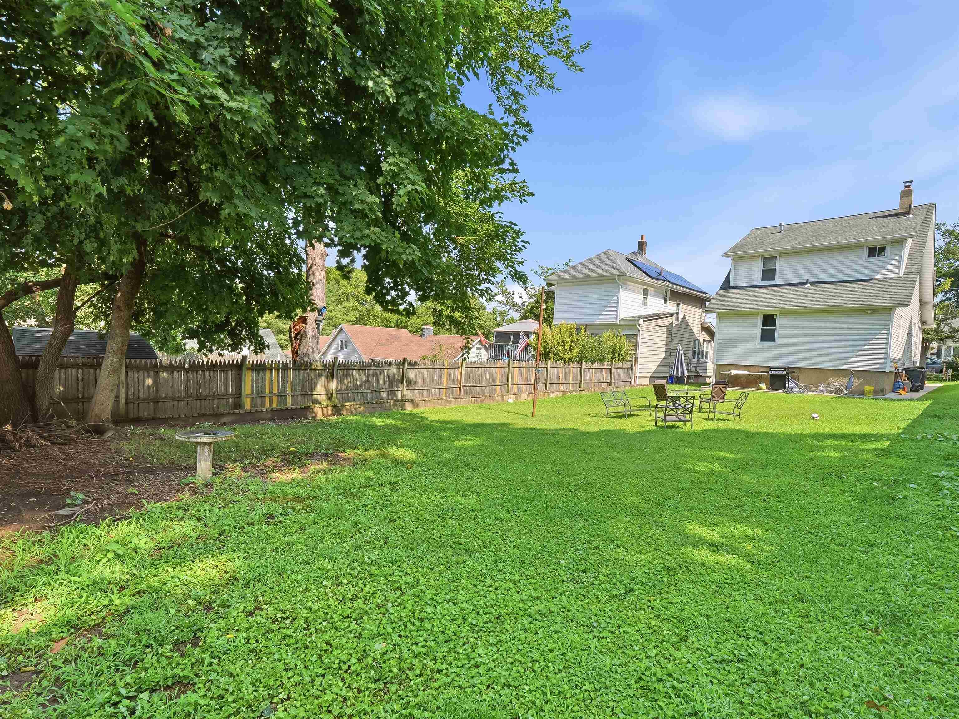 26 LINWOOD AVE