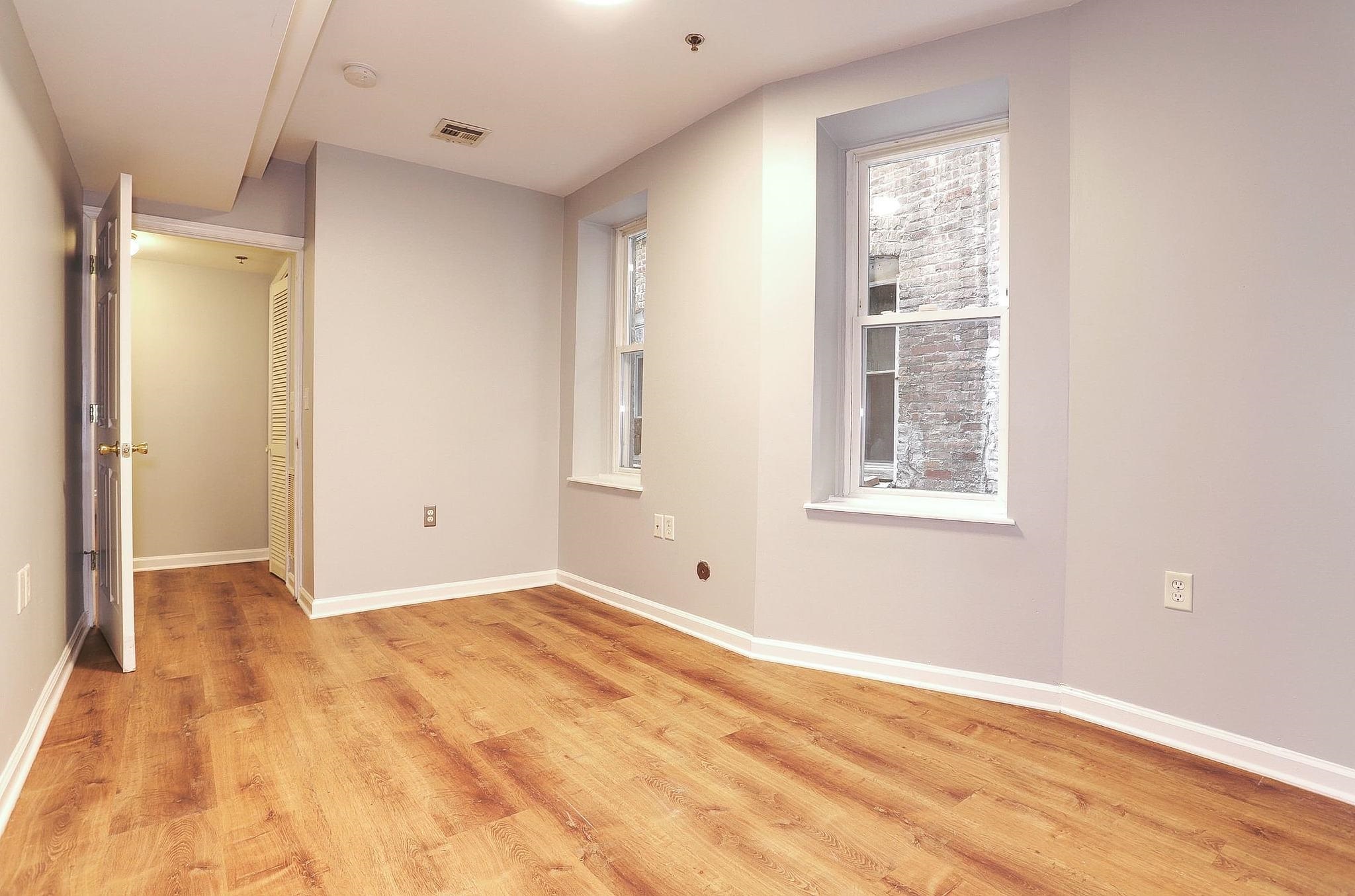 236 VAN HORNE ST Unit: 1B