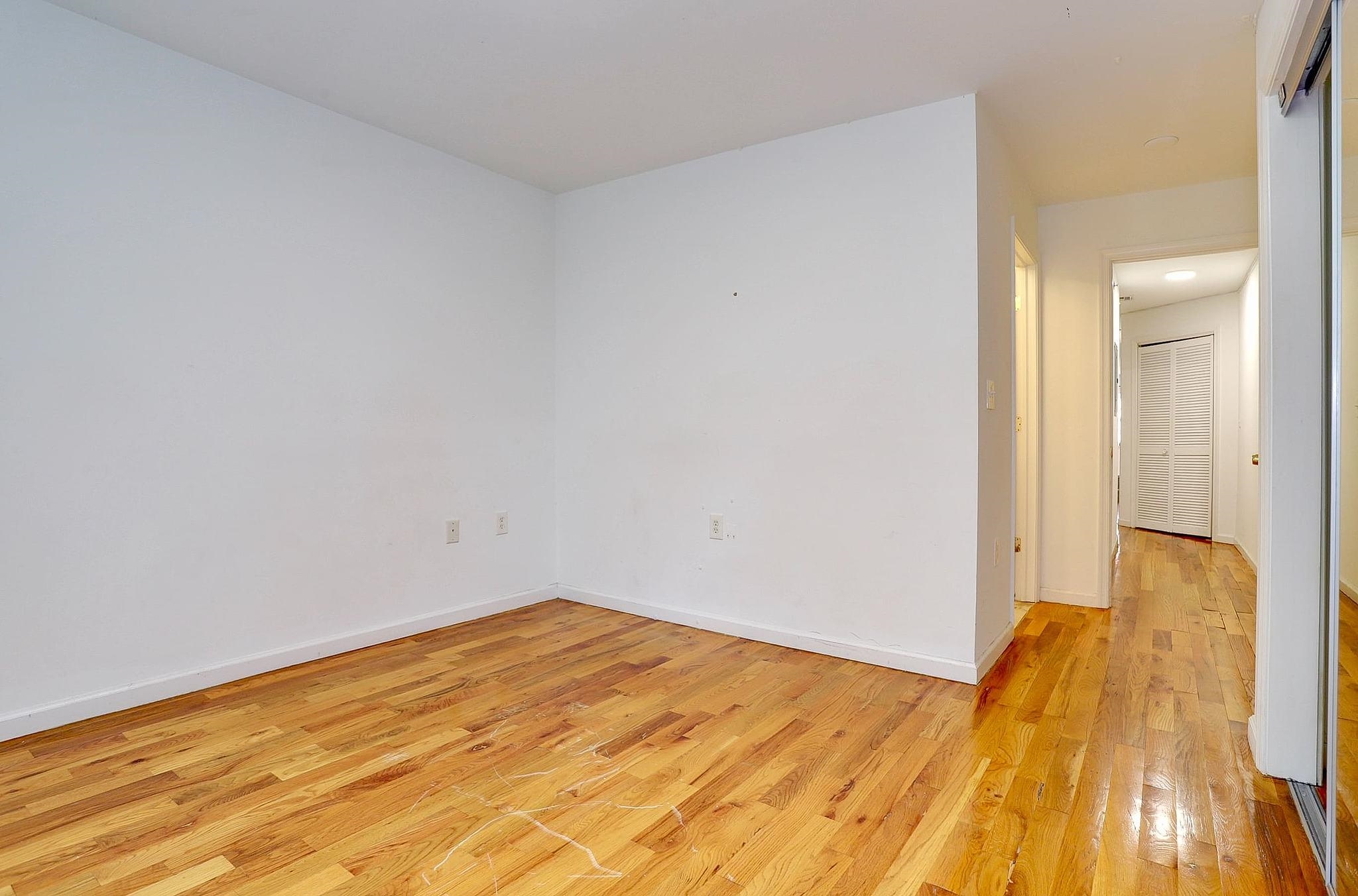 236 VAN HORNE ST Unit: 3B