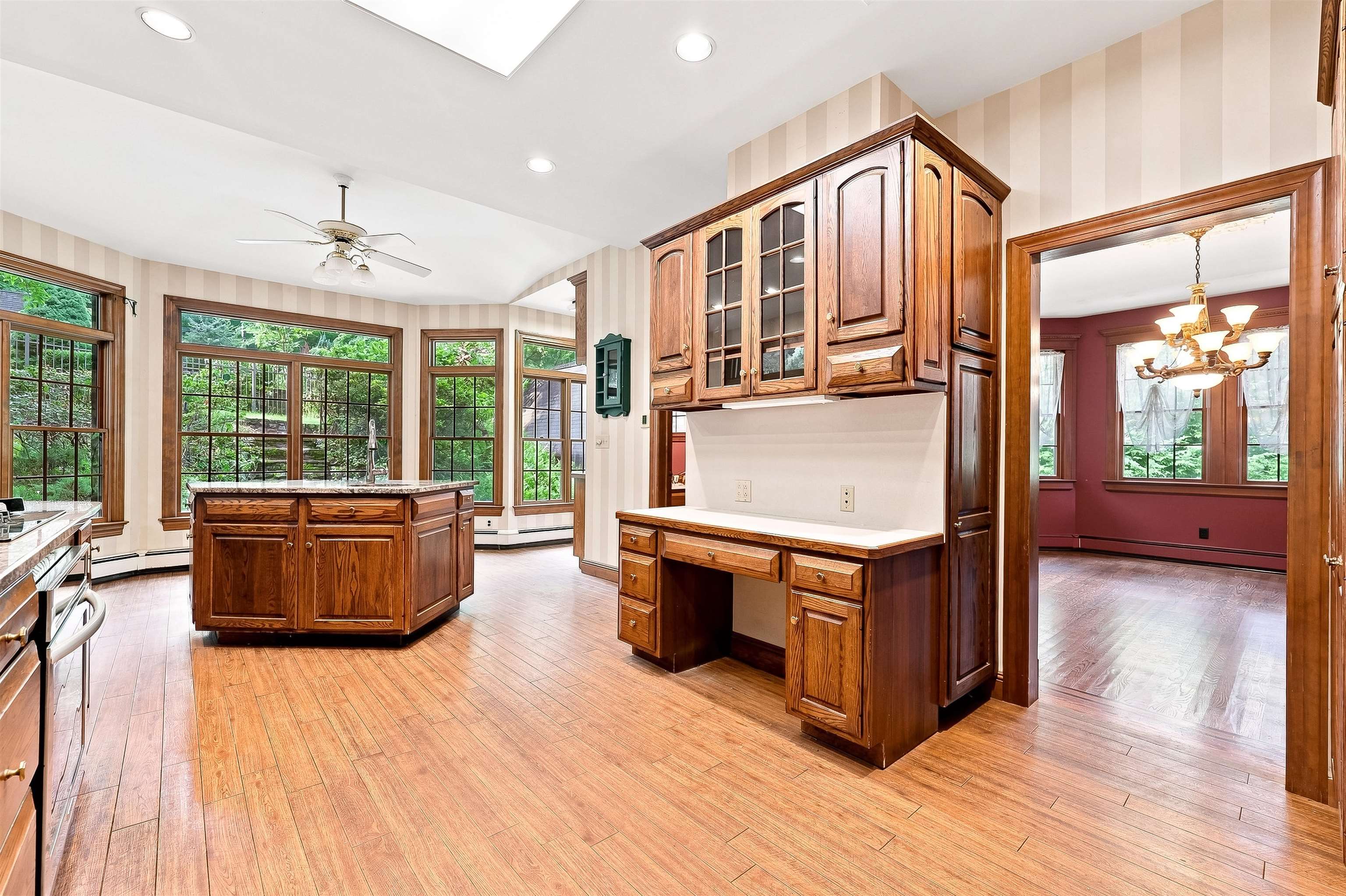 41 CREST RD
