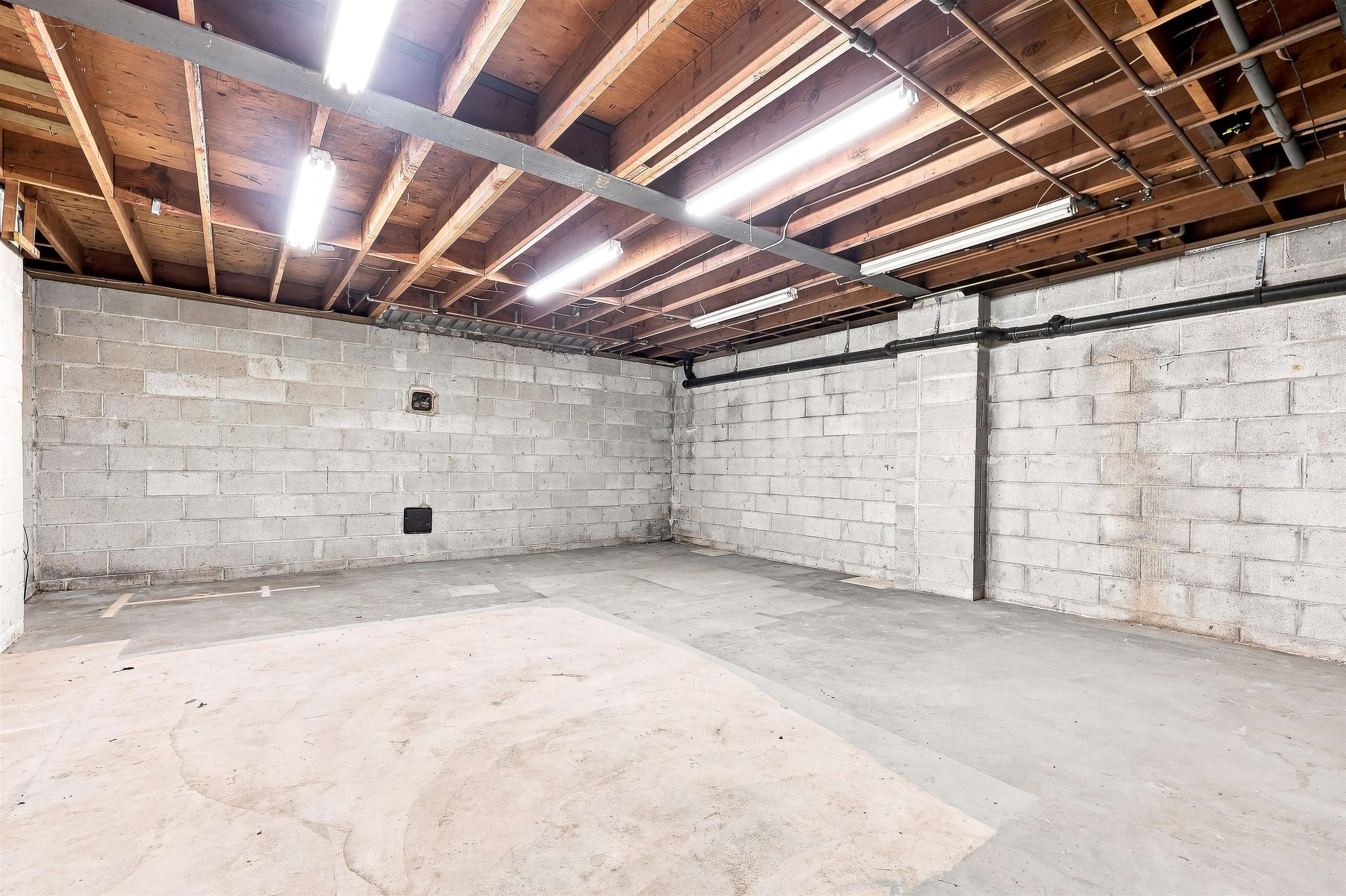 41 CREST RD