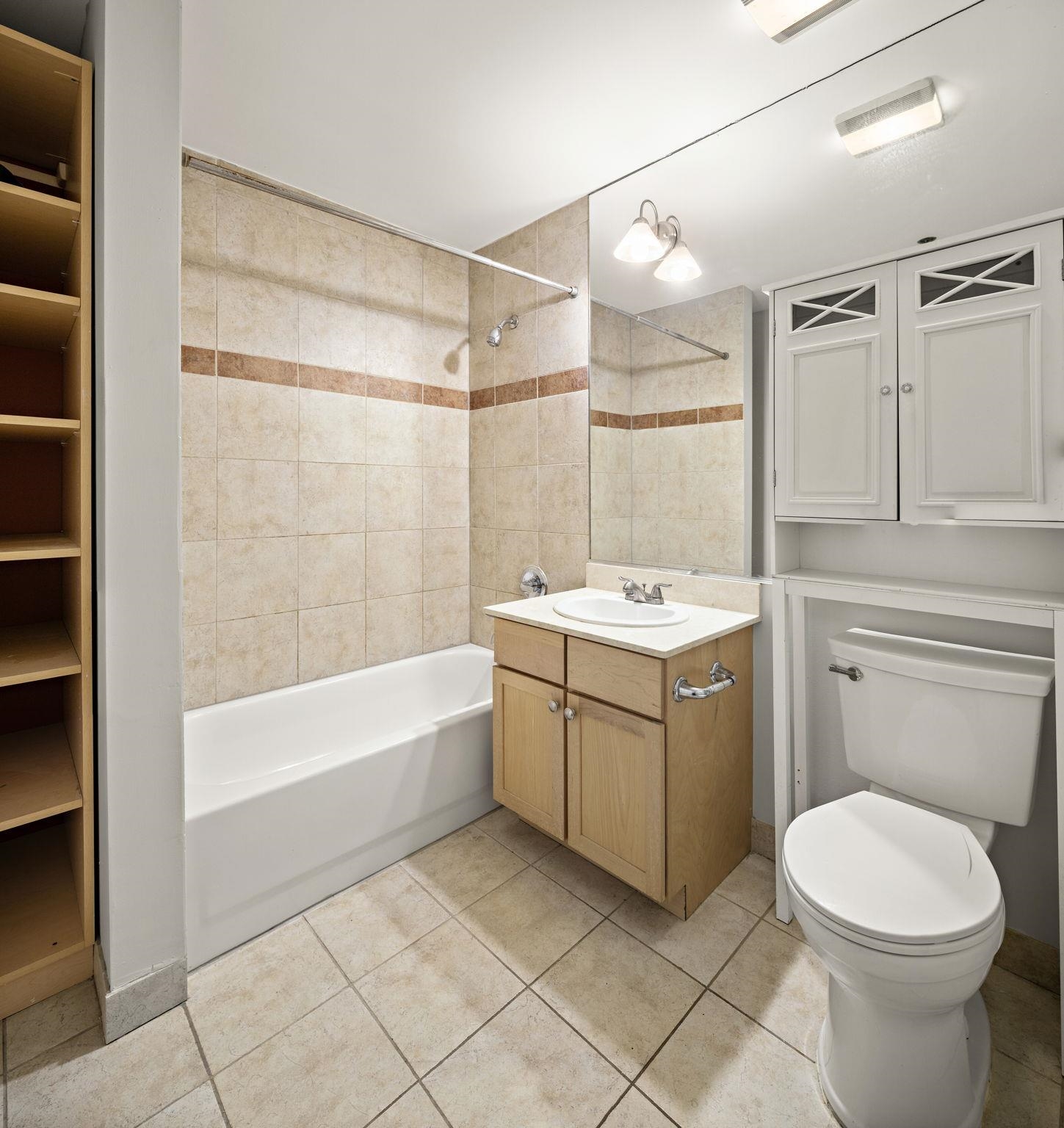 610 NEWARK ST Unit: 4E