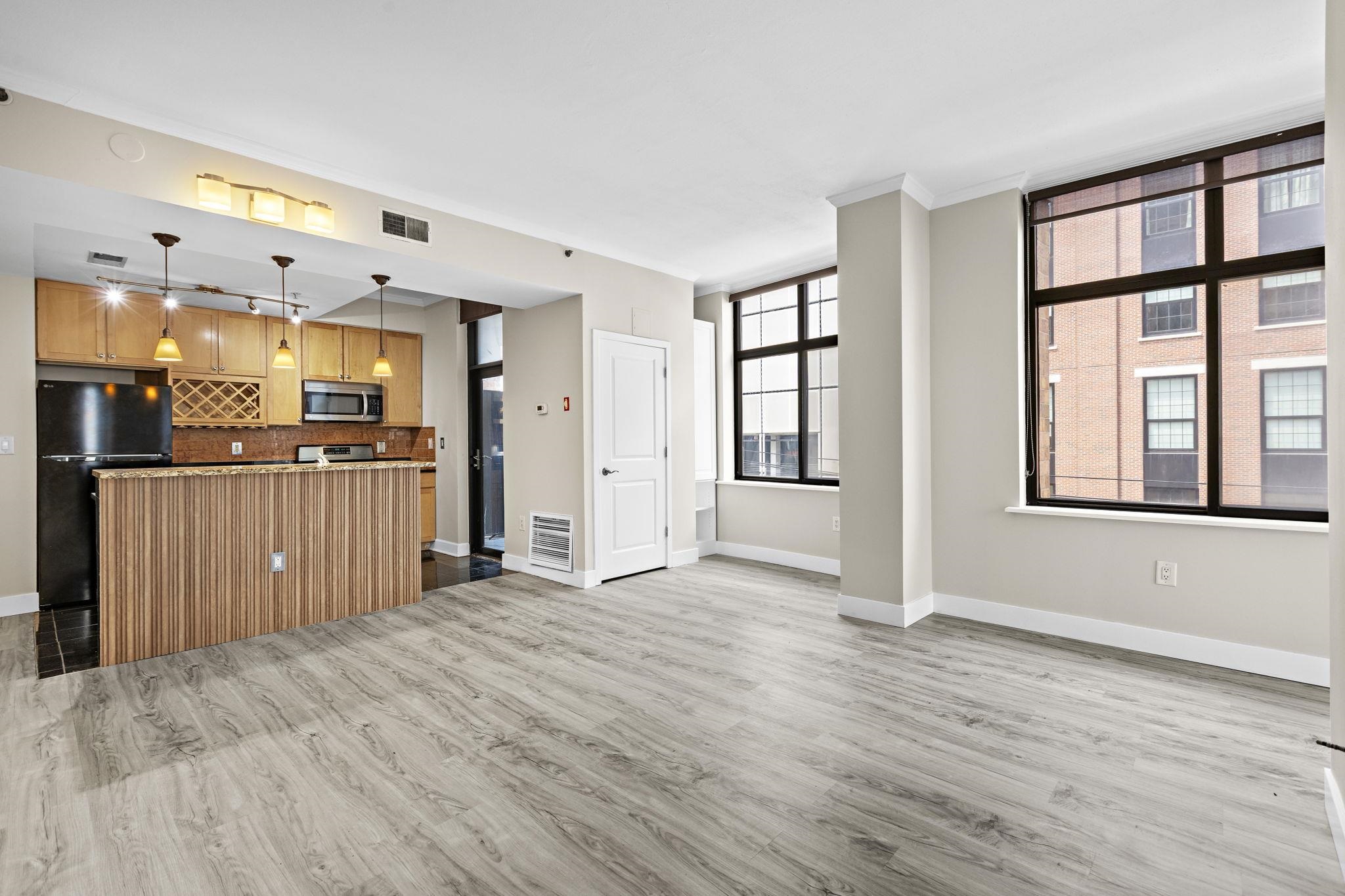 610 NEWARK ST Unit: 4E