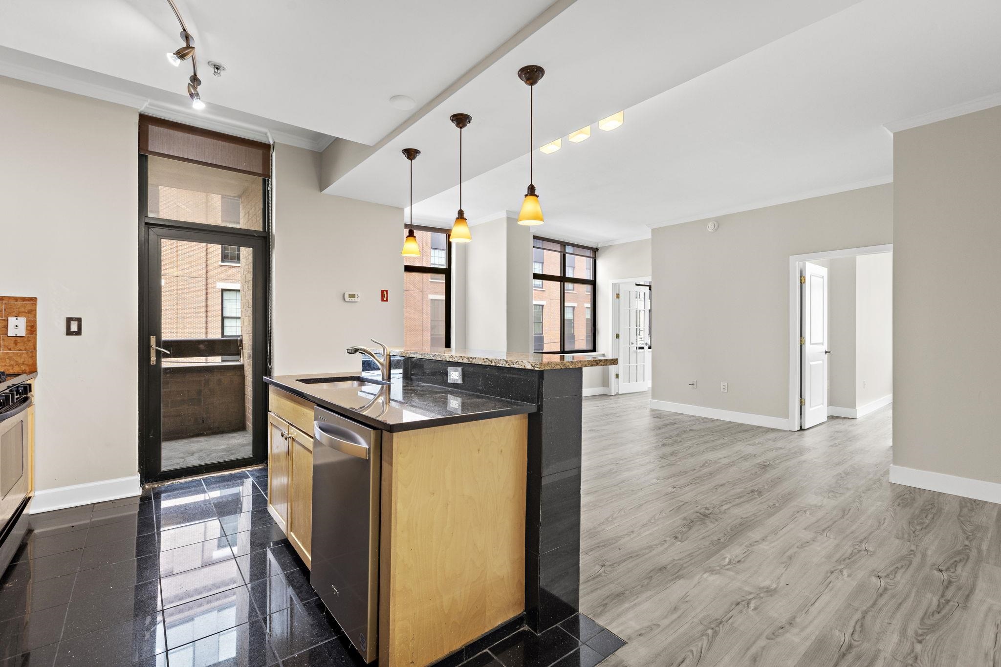 610 NEWARK ST Unit: 4E