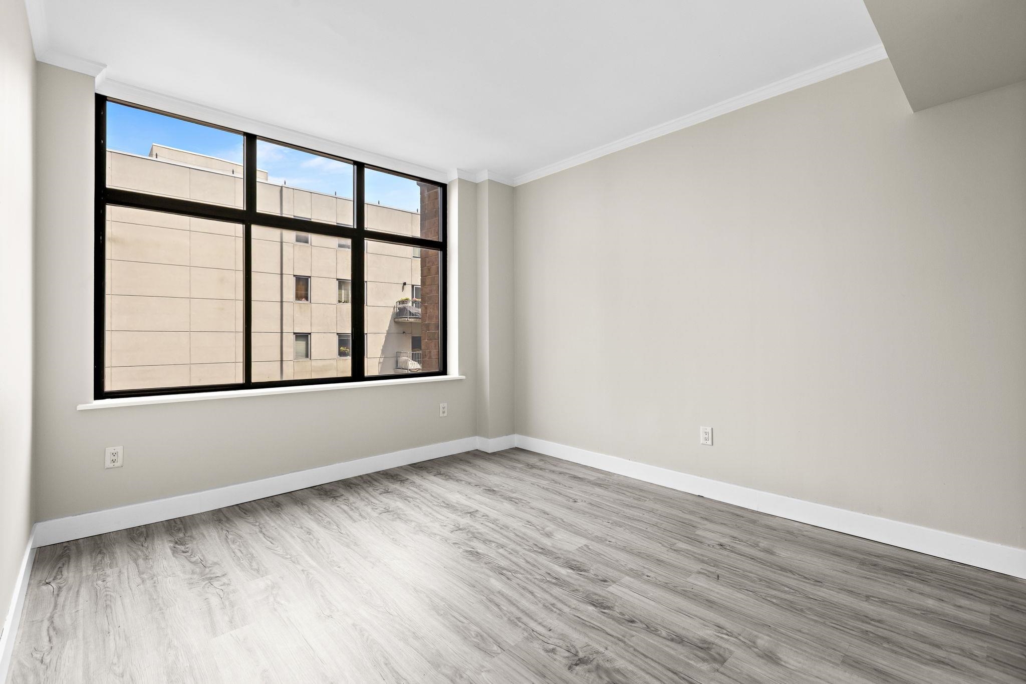 610 NEWARK ST Unit: 4E