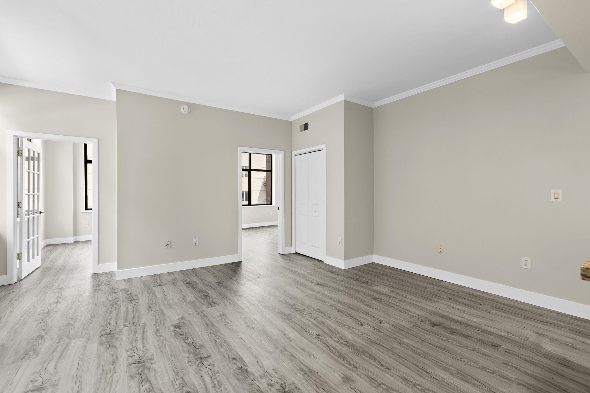 610 NEWARK ST Unit: 4E