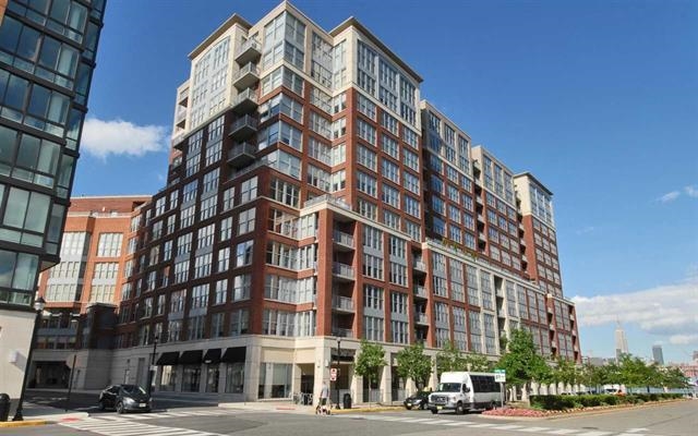 1125 MAXWELL LANE Unit: 404