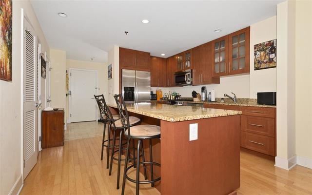 1125 MAXWELL LANE Unit: 404