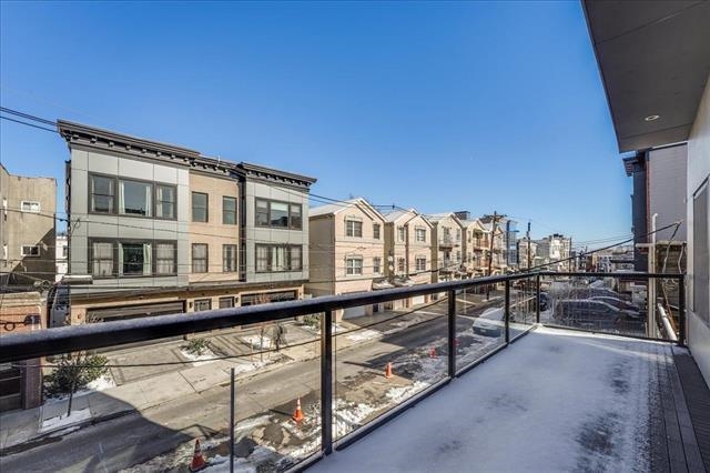 47 GRAHAM ST Unit: 2