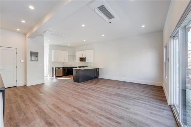 47 GRAHAM ST Unit: 2