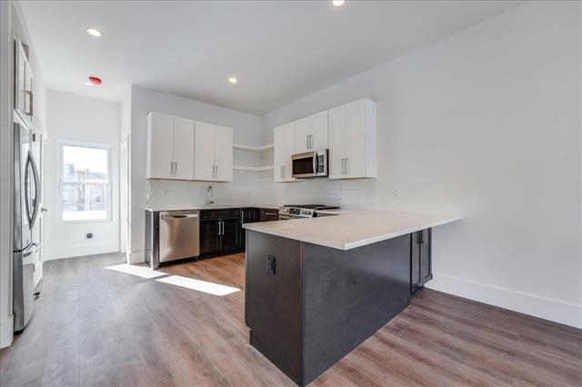 47 GRAHAM ST Unit: 2