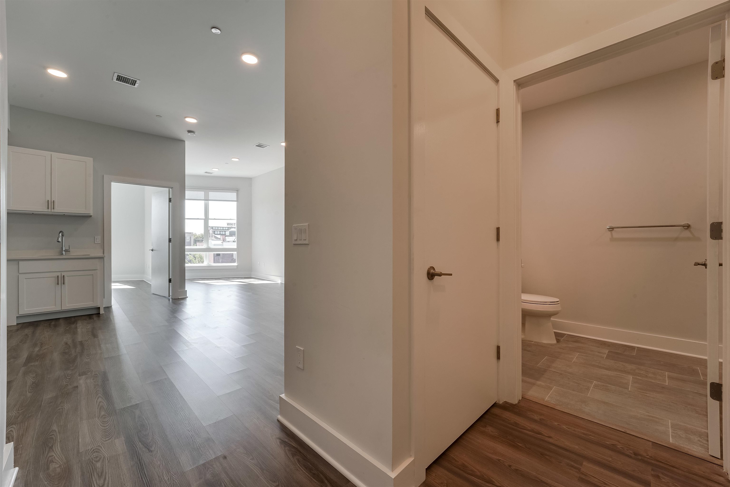 660 GRAND ST Unit: 311
