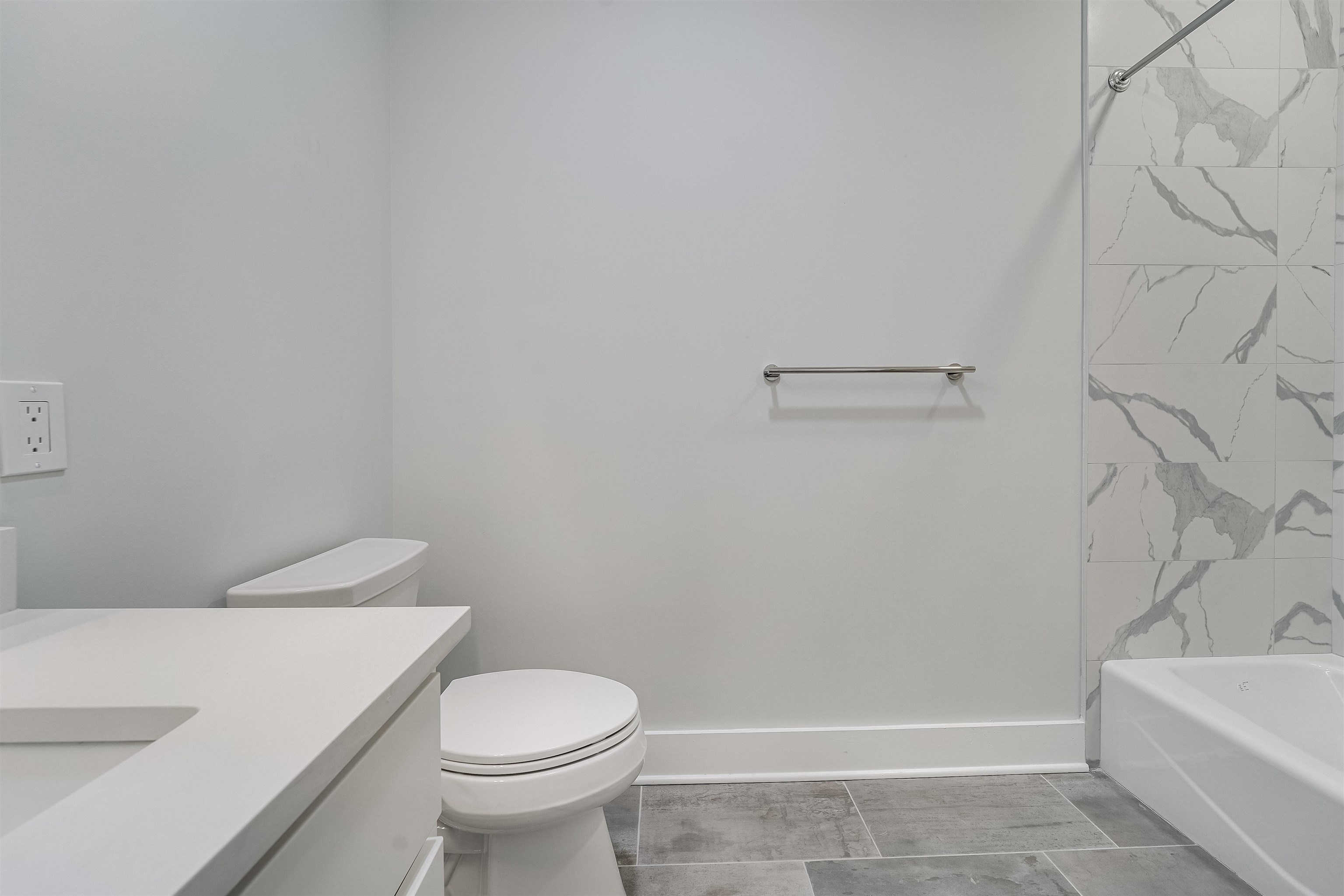660 GRAND ST Unit: 311