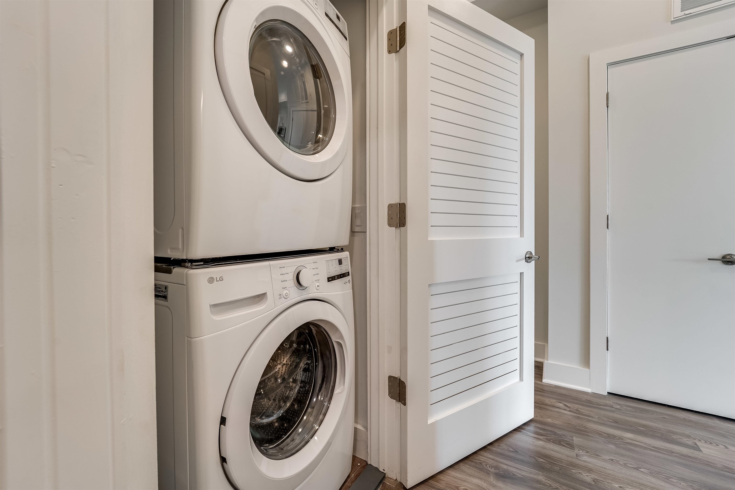660 GRAND ST Unit: 311
