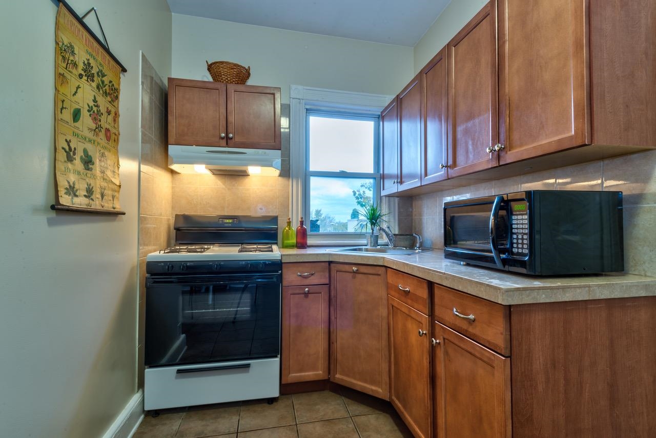 62 BOORAEM AVE Unit: 3
