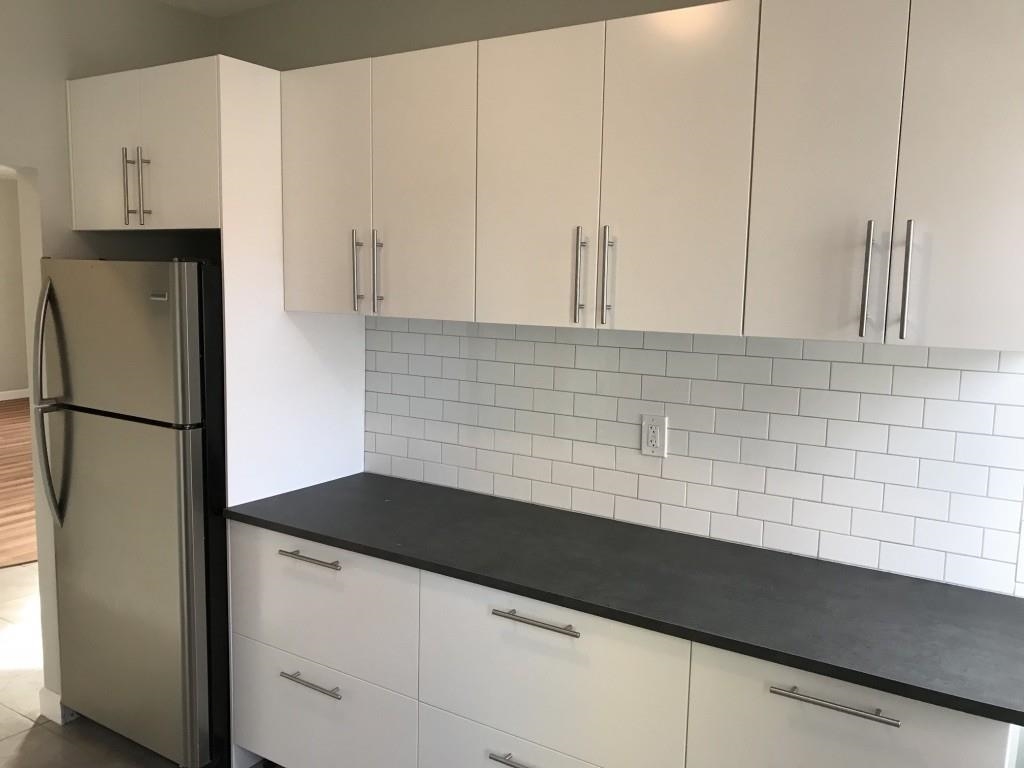 181 MONTICELLO AVE Unit: 2