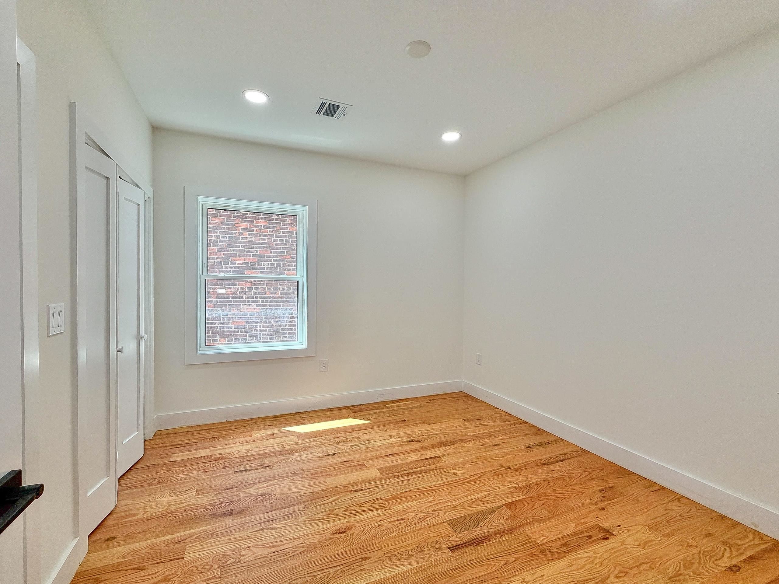 1902 JOHN F KENNEDY BLVD Unit: 2