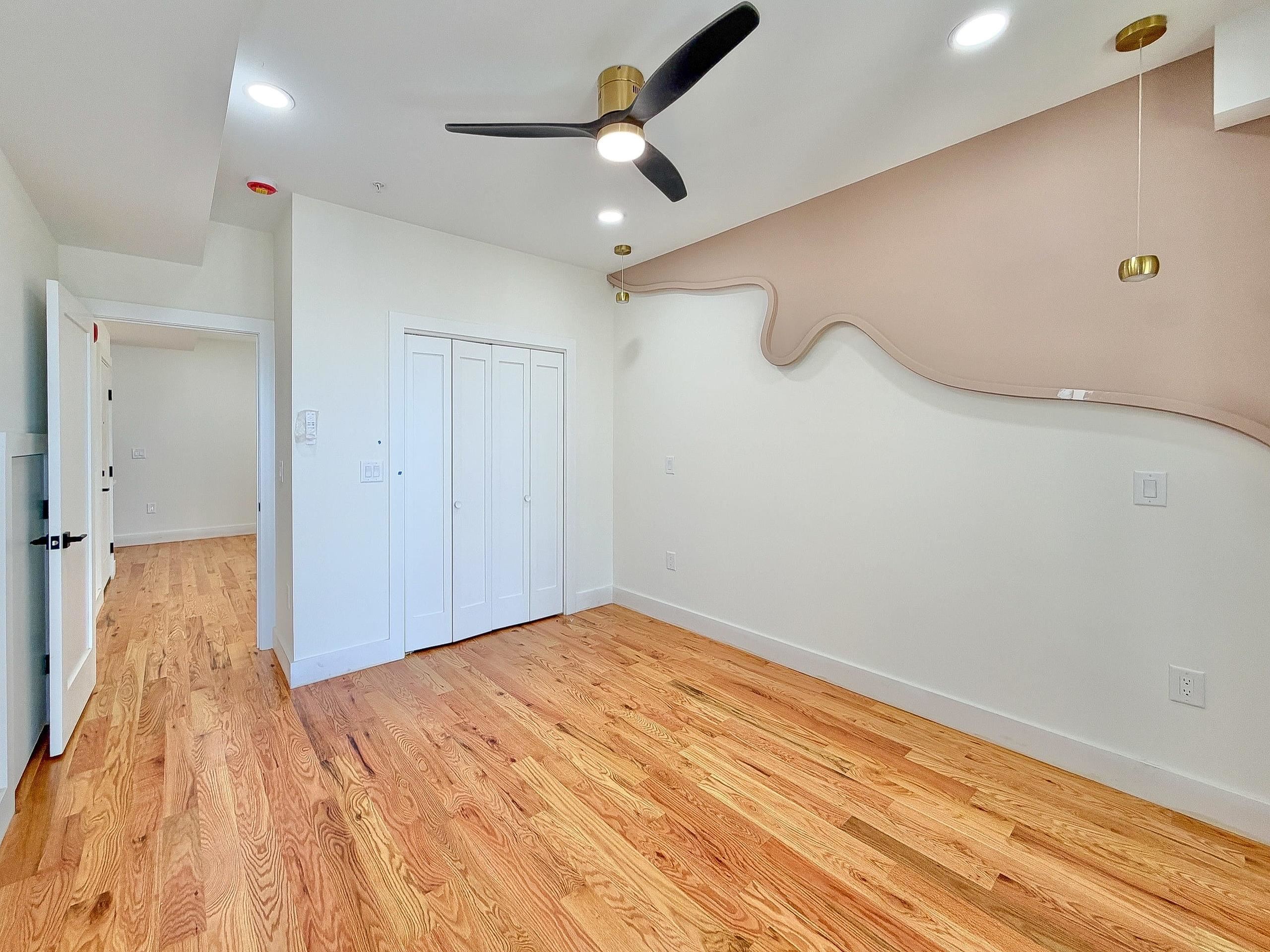 1902 JOHN F KENNEDY BLVD Unit: 2