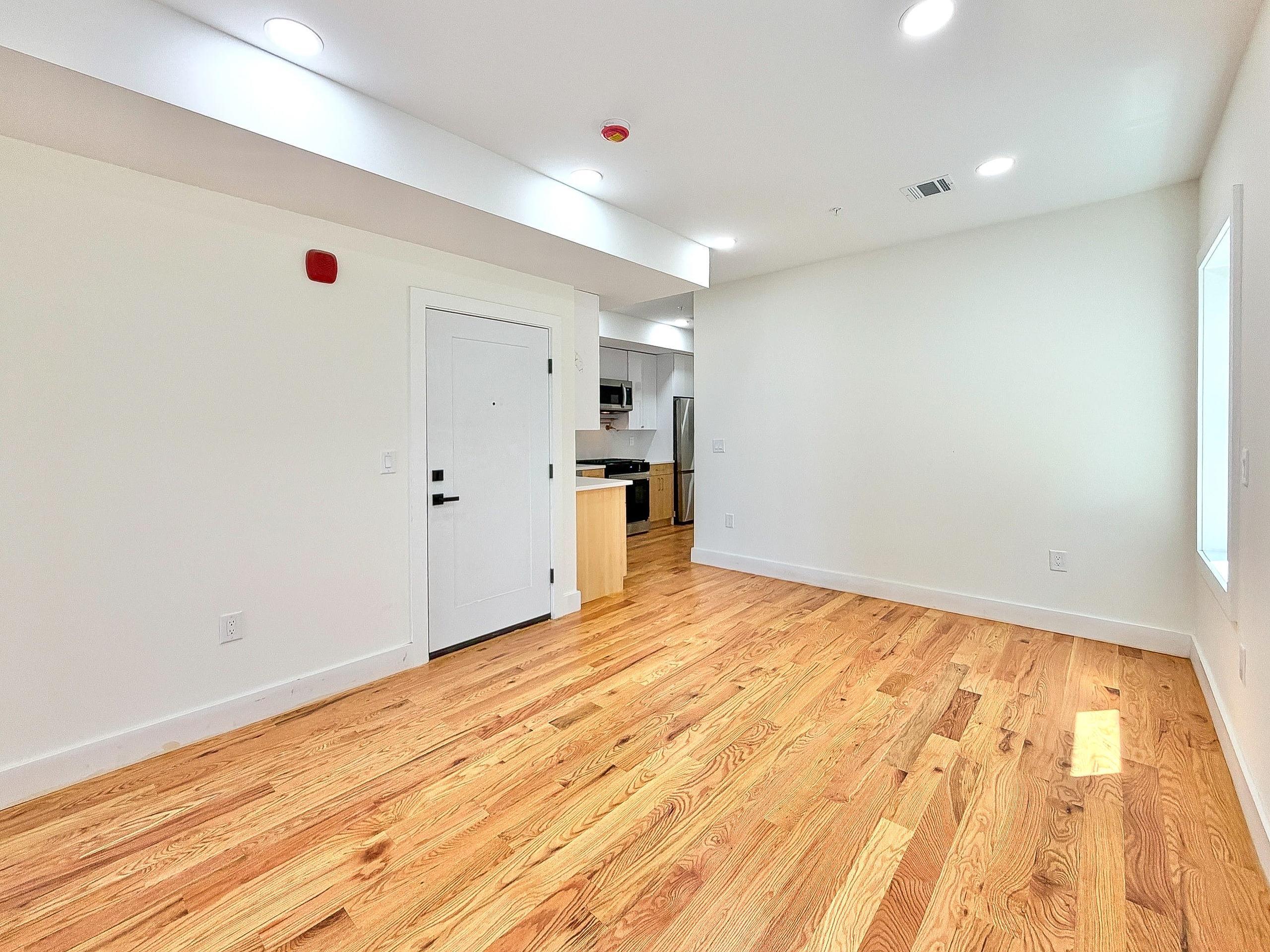 1902 JOHN F KENNEDY BLVD Unit: 2