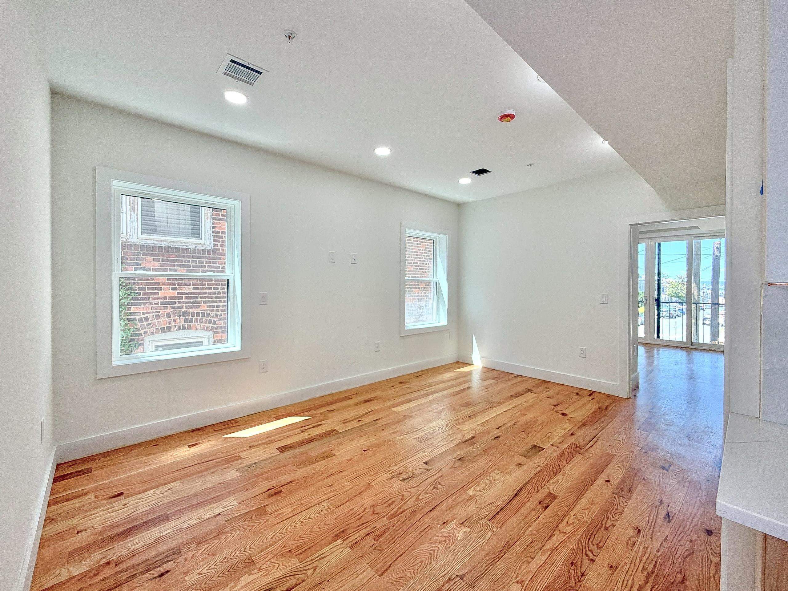 1902 JOHN F KENNEDY BLVD Unit: 2