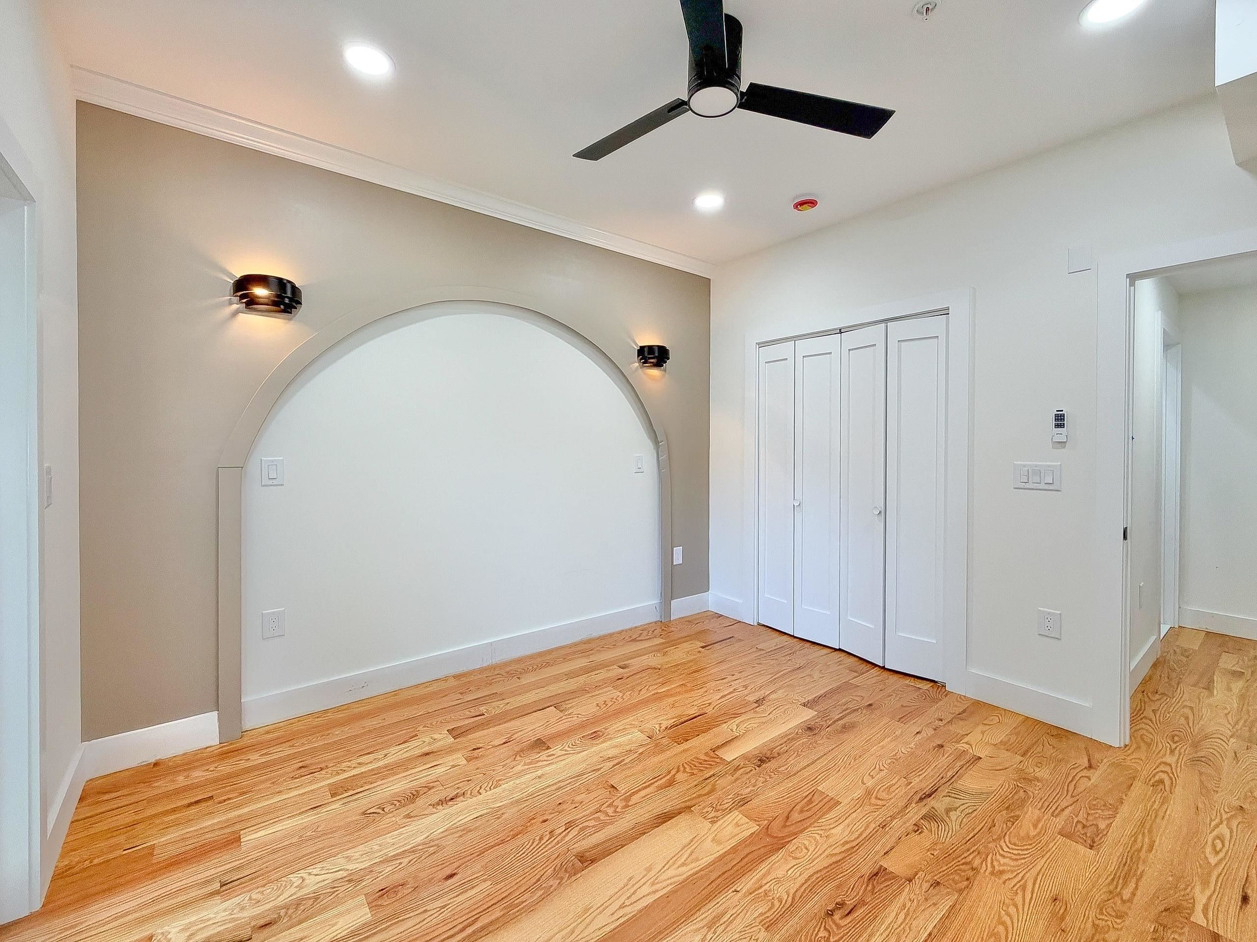 1902 JOHN F KENNEDY BLVD Unit: 2