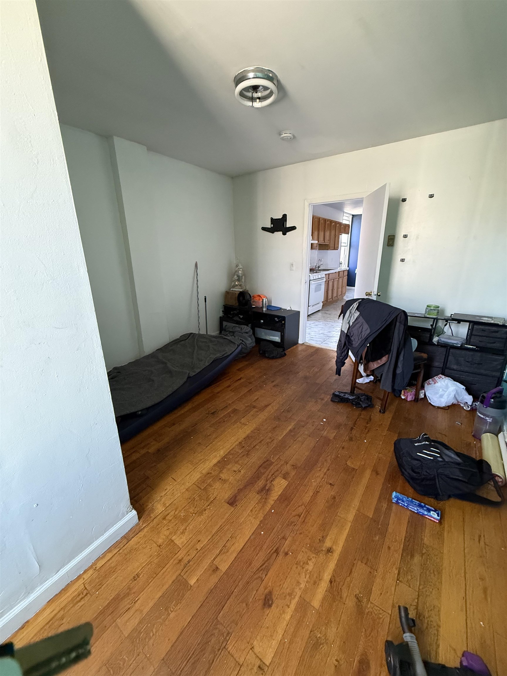 2033 Bergenline BERGENLINE AVE Unit: 3R