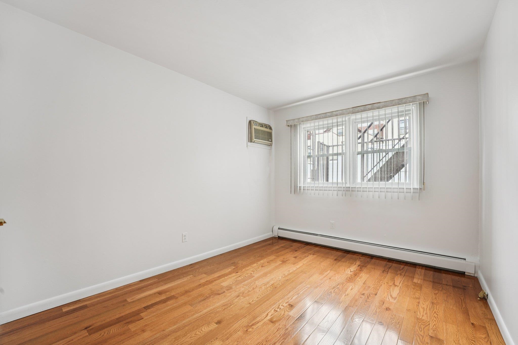 529 38TH ST Unit: #2