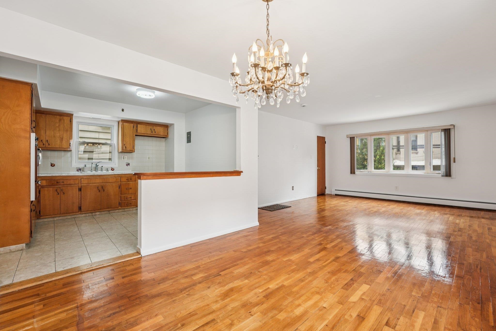 529 38TH ST Unit: #2