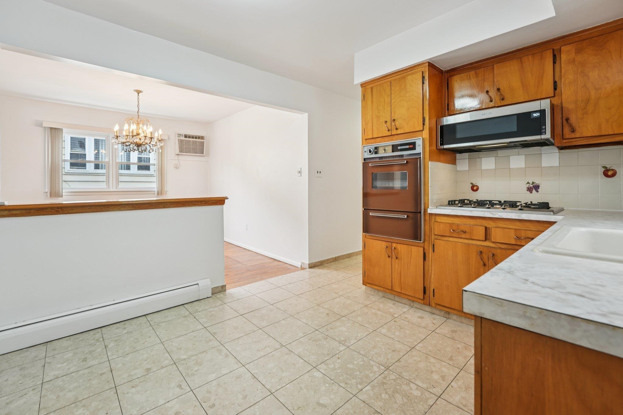 529 38TH ST Unit: #2