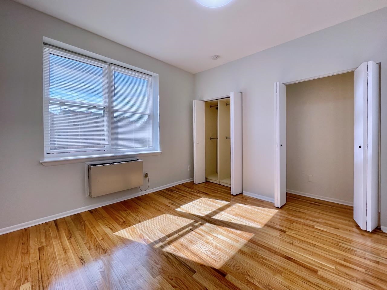 43-49 VAN WAGENEN AVE Unit: 3B