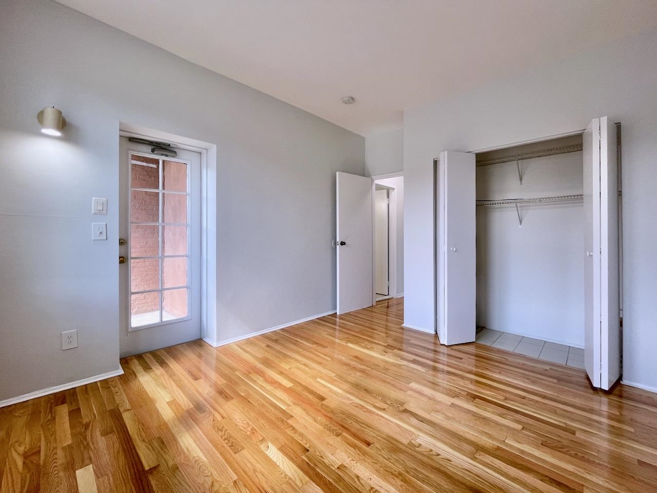 43-49 VAN WAGENEN AVE Unit: 3B