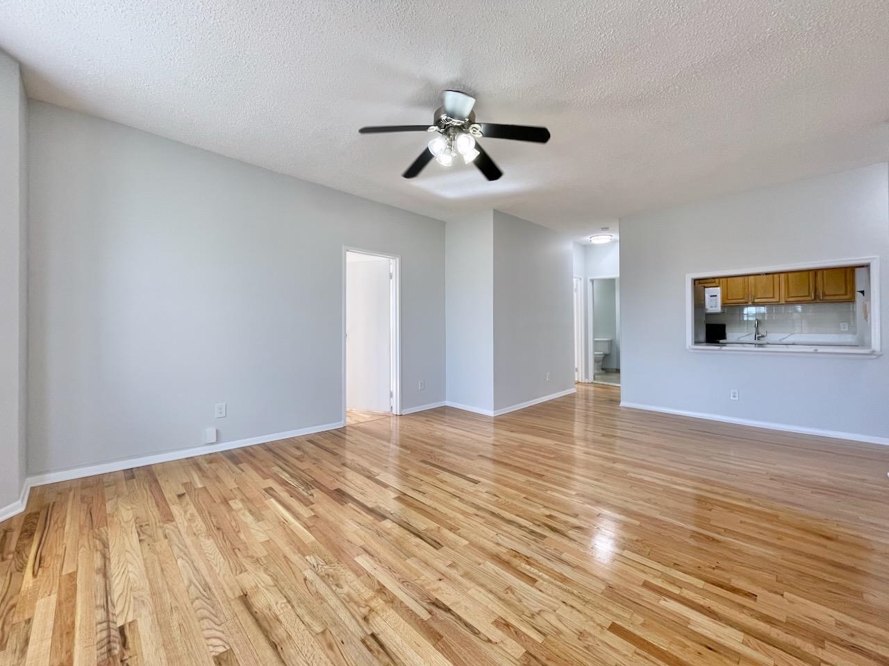 43-49 VAN WAGENEN AVE Unit: 3B