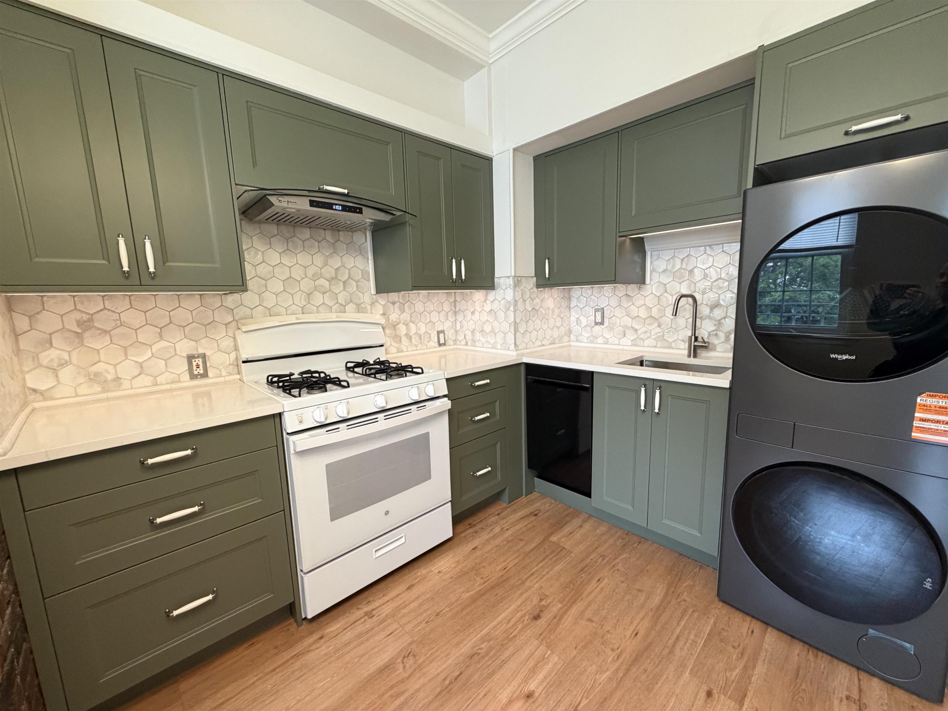 26 RESERVOIR AVE Unit: 2