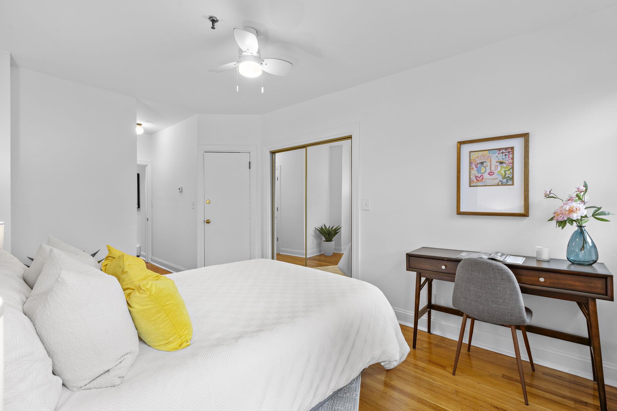204 WILLOW AVE Unit: 4R