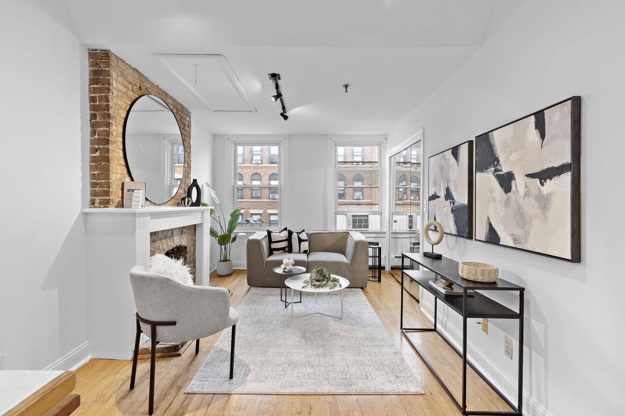 204 WILLOW AVE Unit: 4R