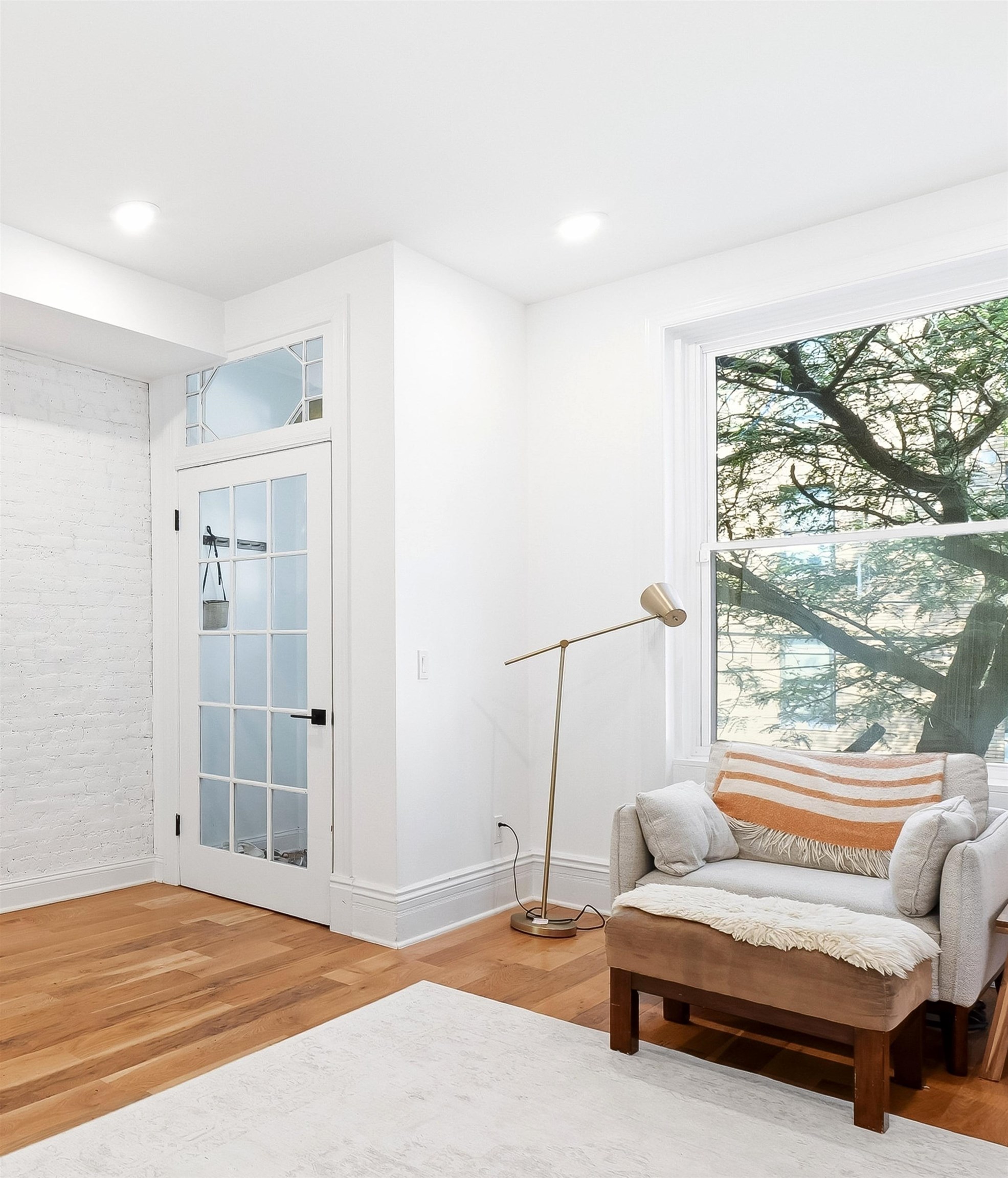 25 CRESCENT AVE